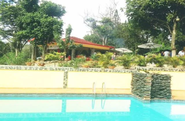 Rancho Nunan piscina